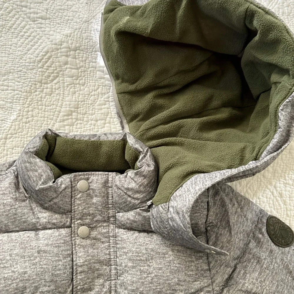 Baby Gap Warmest Jacket in Heather Grey 2T. Hooded Puffer w/fleece lining. Great